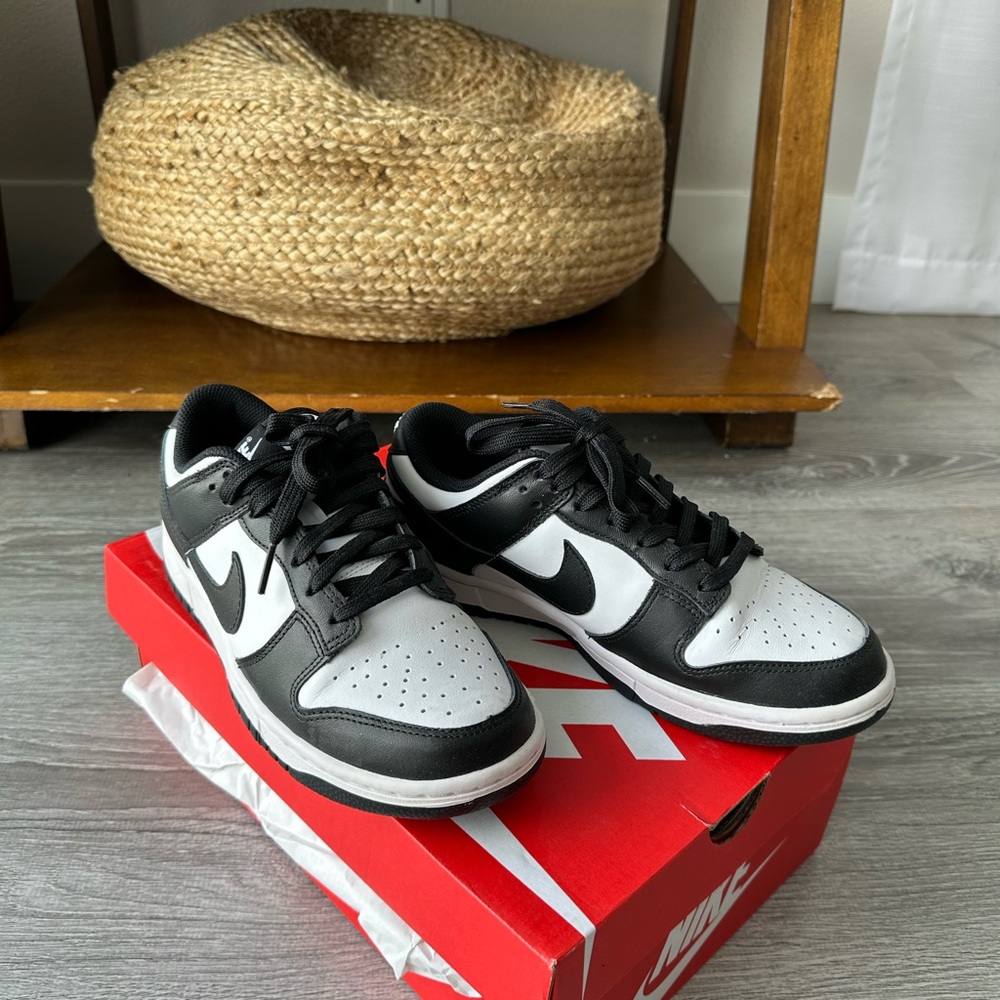 Nike Black and White Sneakers